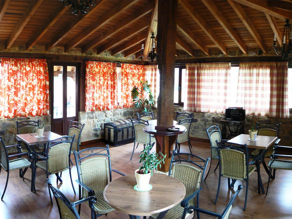 Posada Ribera Del Pas Iruz Екстериор снимка